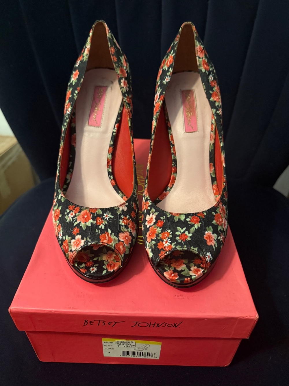 Betsey Johnson Vintage floral peep-toe platform Satin pumps - Picture 7 of 10